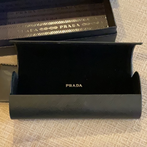 Prada Eyeglass box ,Eyeglass hard case and lens cleaning cloth - Picture 3 of 6